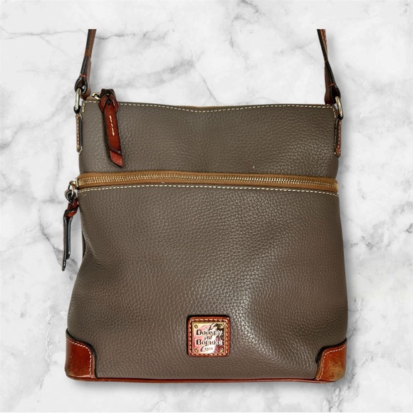 Dooney & Bourke crossbody pebbled leather bag - Picture 1 of 12